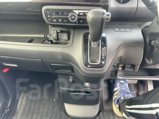 Honda N-BOX. JF4, S07B ����