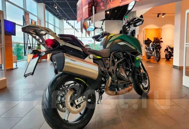 Benelli TRK 702. 698����. ��., ��������, ���������, ��� �������. ��� ����� �� ������������ ����