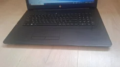 HP 17-ak099ur. 17.3", 2,5����, ��� 4 ��, ���� 500���, WiFi: 1, Bluetooth: 1, ����������� �� 2��. ����