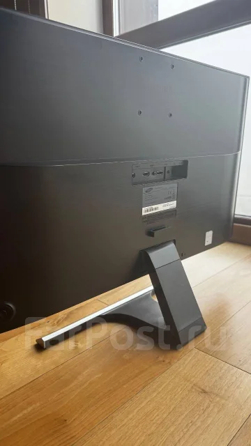 Samsung. 28", ���������� �� (LCD, LED, QLED) ����