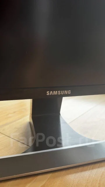 Samsung. 28", ���������� �� (LCD, LED, QLED) ����