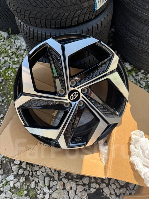 Hyundai. 7.5x19", 5x114.3, ET51, �� 67,1���. ����