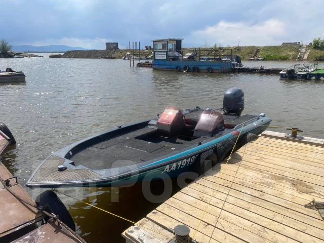 Skeeter. 1990 ���, ����� 6��., ��������� ���������, 150��.�., ������ ����