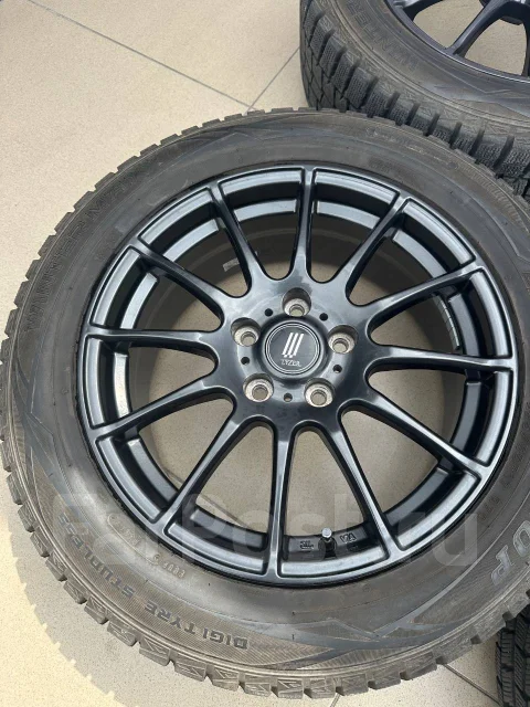 Lyzer. 7.0x17", 5x114.3, ET53 ����