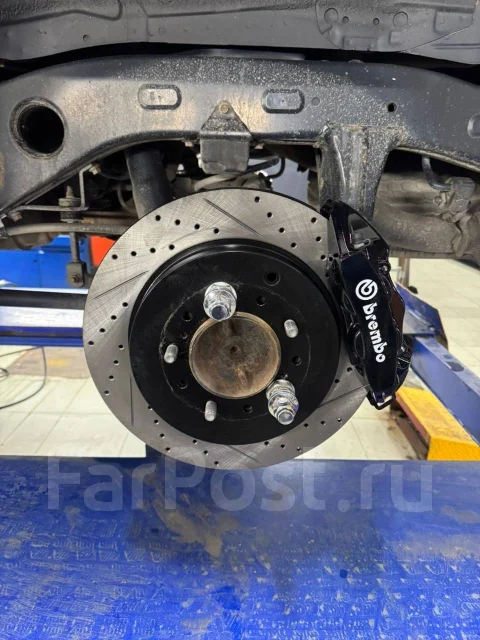��������� ������� Brembo 8,4 LX 570, LC 200 ���������, ������!