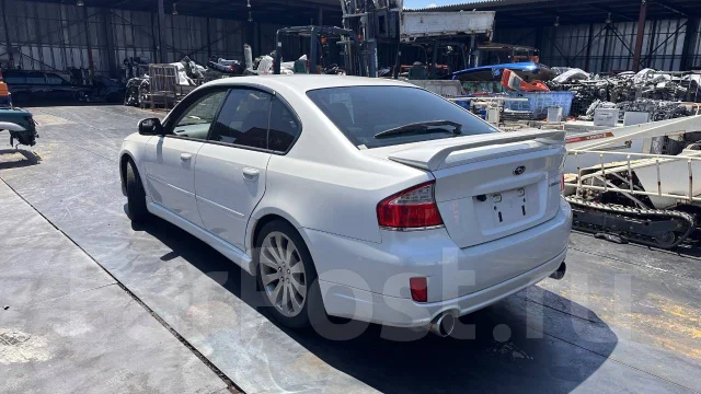 Subaru Legacy B4 ����