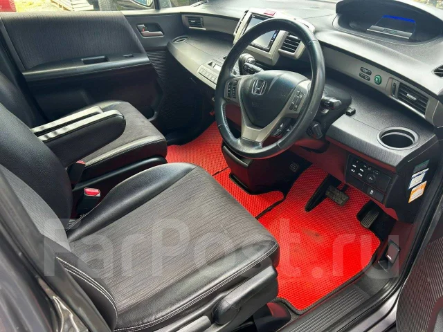 Honda Freed Spike. �������, ��������, 1.5 (88��.�.), ������, 132 000����. �� ����