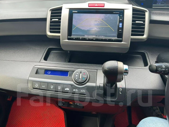 Honda Freed Spike. �������, ��������, 1.5 (88��.�.), ������, 132 000����. �� ����