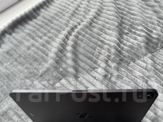 Apple iPad Air. 10.6 ������, ������ 256 �� ����