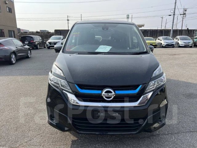 Nissan Serena. HC27, HR12DE ����