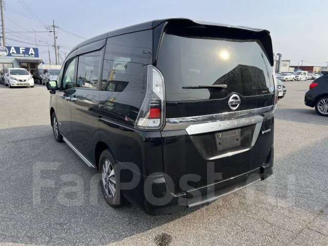 Nissan Serena. HC27, HR12DE ����