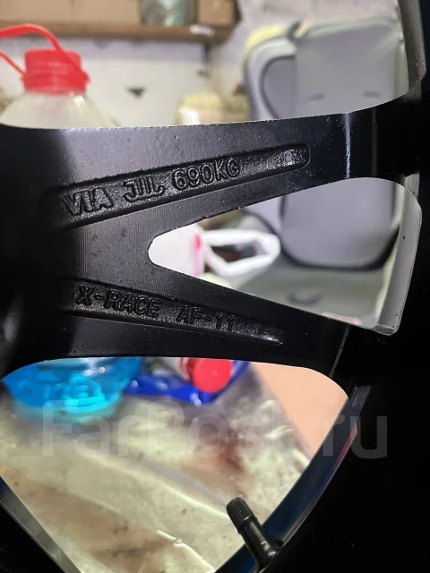 X-Race AF-11. x17", 5x114.3 ����