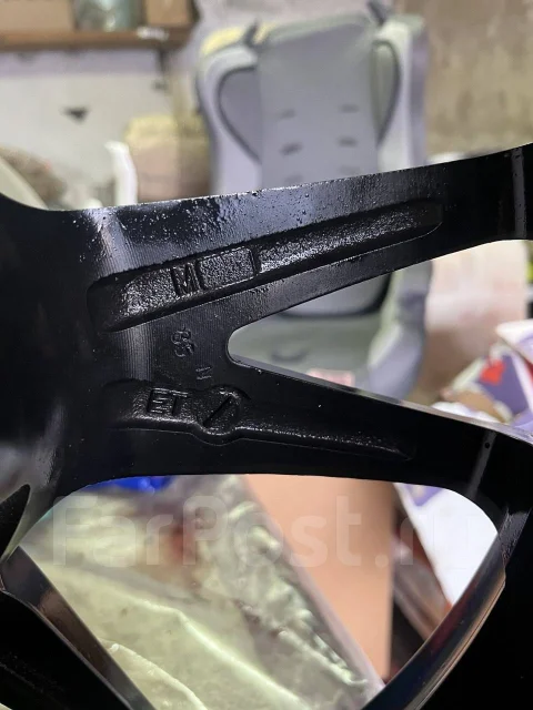 X-Race AF-11. x17", 5x114.3 ����