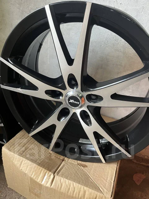 X-Race AF-11. x17", 5x114.3 ����