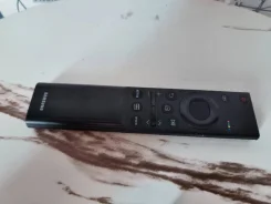 Samsung UE50AU7100. OLED ����
