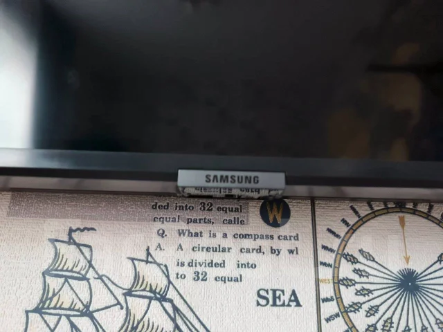Samsung UE50AU7100. OLED ����