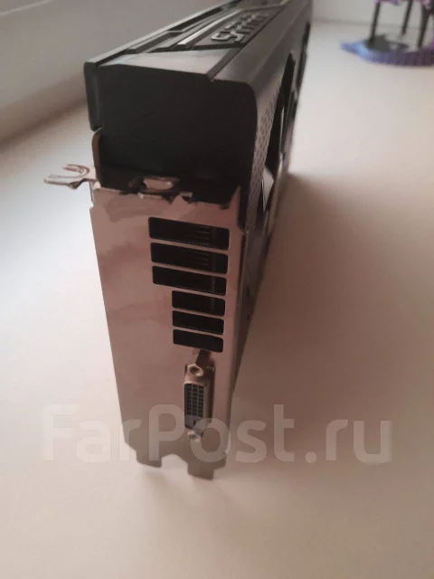 Radeon RX 570 ����