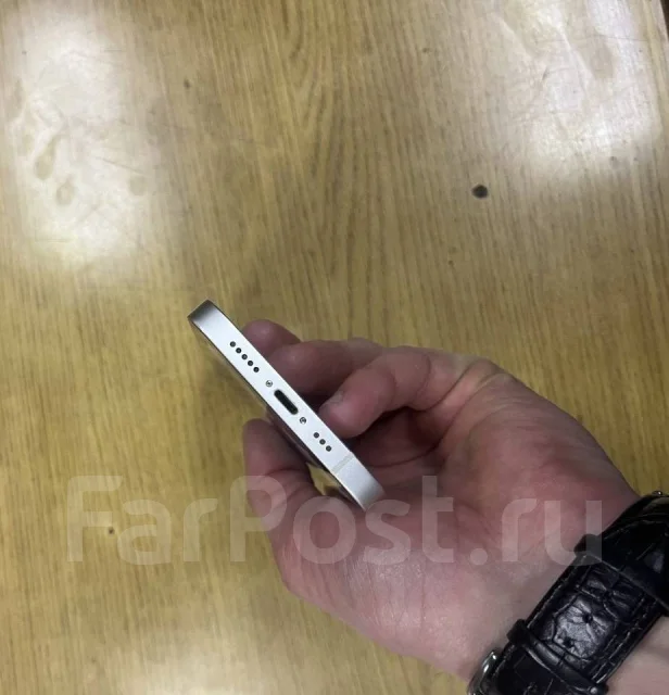 Apple iPhone 14. �/�, 256 ��, �����, 4G LTE ����