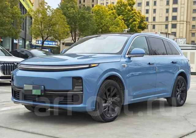 Li L7. �������, 4wd, 1.5 (154��.�.), ������, 1 700����. ��, �/�. ��� ����� �� ������������ ����