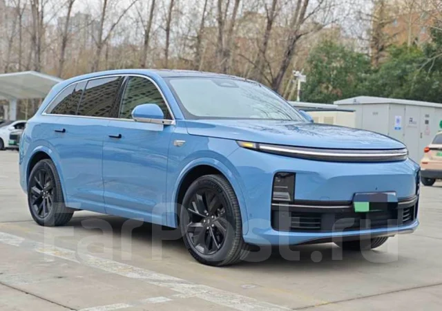 Li L7. �������, 4wd, 1.5 (154��.�.), ������, 1 700����. ��, �/�. ��� ����� �� ������������ ����