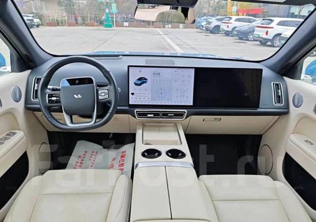 Li L7. �������, 4wd, 1.5 (154��.�.), ������, 1 700����. ��, �/�. ��� ����� �� ������������ ����