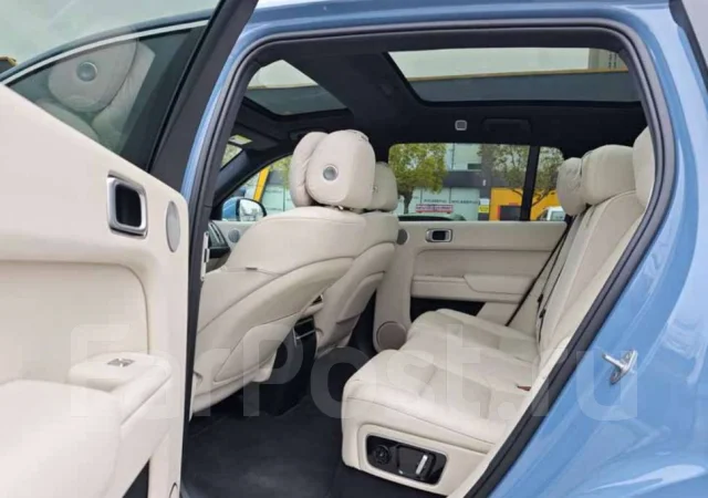 Li L7. �������, 4wd, 1.5 (154��.�.), ������, 1 700����. ��, �/�. ��� ����� �� ������������ ����