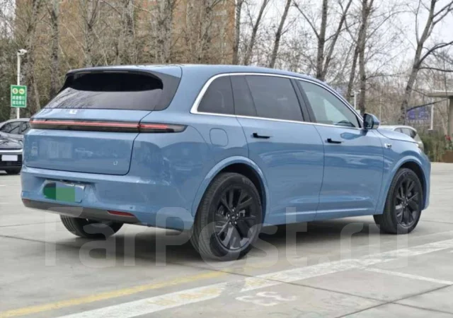 Li L7. �������, 4wd, 1.5 (154��.�.), ������, 1 700����. ��, �/�. ��� ����� �� ������������ ����