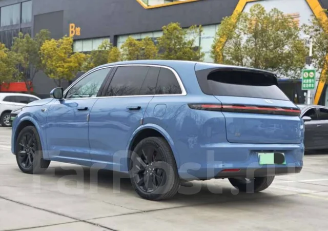 Li L7. �������, 4wd, 1.5 (154��.�.), ������, 1 700����. ��, �/�. ��� ����� �� ������������ ����