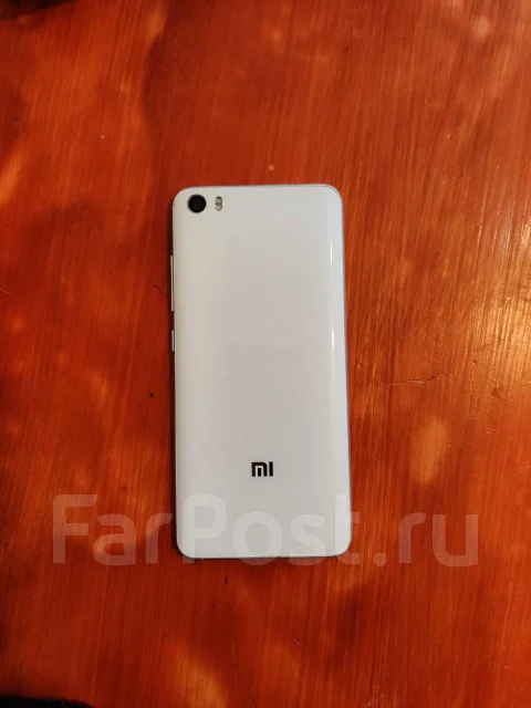 Xiaomi Mi5. �/�, 64 �� ����