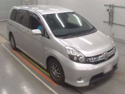 Toyota Isis. ��������, 4wd, 1.8 (130��.�.), ������, 93 000����. ��, �/�. ��� ����� �� ������������ ����