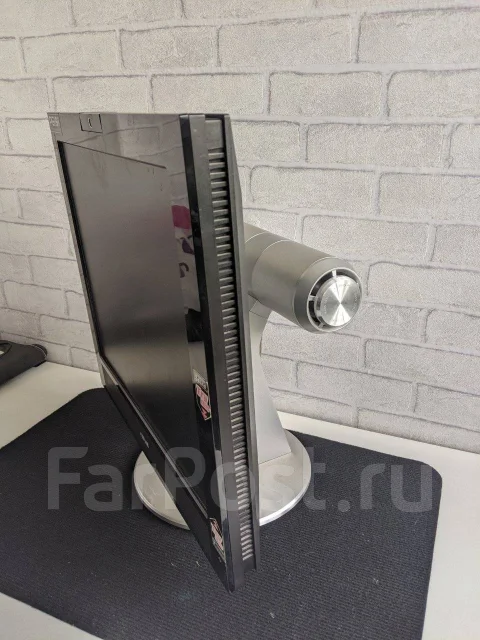 Asus. 19", ���������� �� (LCD, LED, QLED) ����
