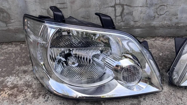 ���� Toyota Noah 28-151 ����
