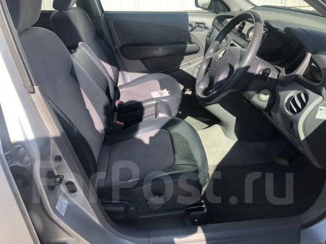 Mitsubishi Airtrek ����