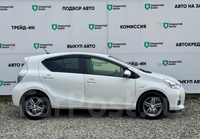 Toyota Aqua. �������, ��������, 1.5 (74��.�.), ������, 158 000����. �� ����
