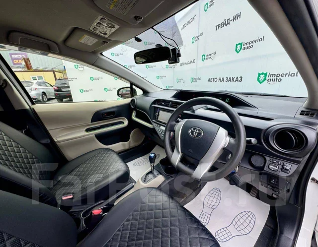 Toyota Aqua. �������, ��������, 1.5 (74��.�.), ������, 158 000����. �� ����