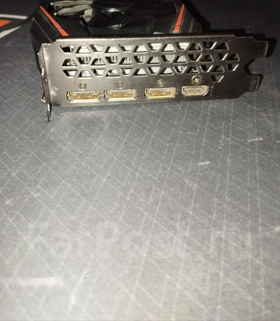 Radeon RX 570 ����