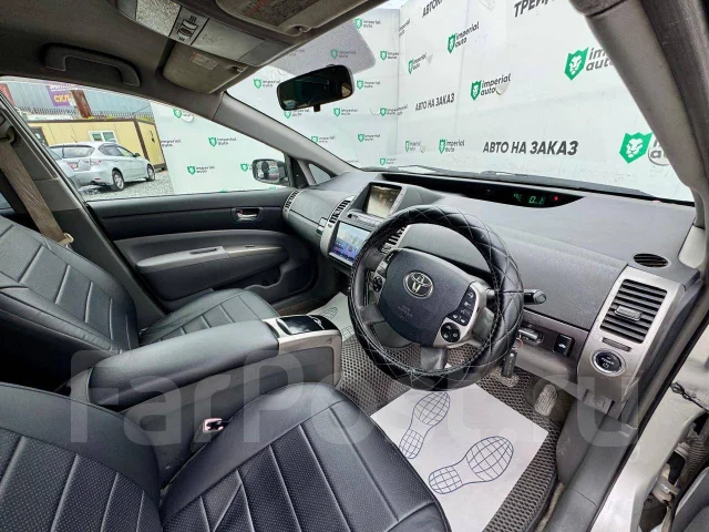 Toyota Prius. �������, ��������, 1.5 (77��.�.), ������, 165 000����. �� ����