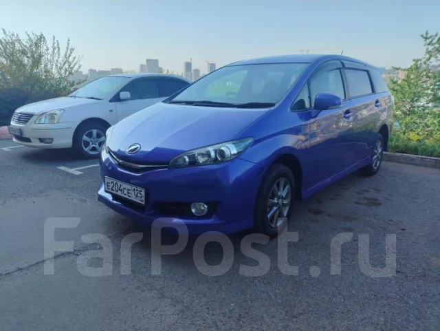 Toyota Wish. ��������, 4wd, 1.8 (130��.�.), ������, 60 000����. �� ����