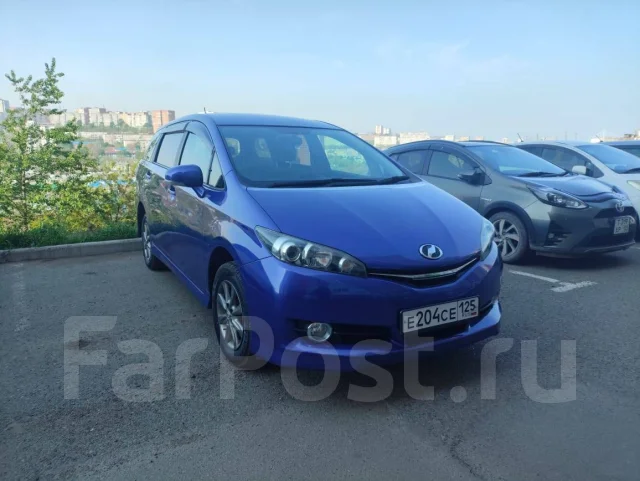 Toyota Wish. ��������, 4wd, 1.8 (130��.�.), ������, 60 000����. �� ����