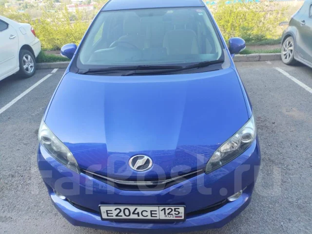 Toyota Wish. ��������, 4wd, 1.8 (130��.�.), ������, 60 000����. �� ����