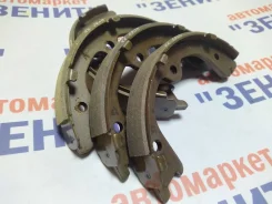 ������� ���������� ��� FX35/45, Q50, Q70, QX60 AKOK D4060WL06A D4060WL06A ����