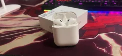 Apple AirPods ����