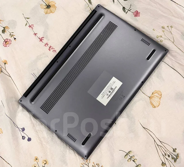 Huawei MateBook D 14 NBD-WDI9. 3����, ��� 8 ��, ���� 256���, WiFi: 1, Bluetooth: 1, ����������� �� 12��. ����