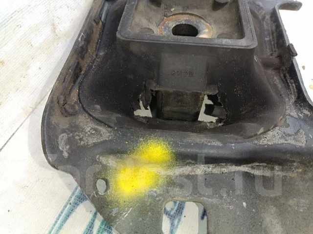 ����� ��� Ford Focus II ���������� (2007�2011) 3M517M121 3M517M121 ����