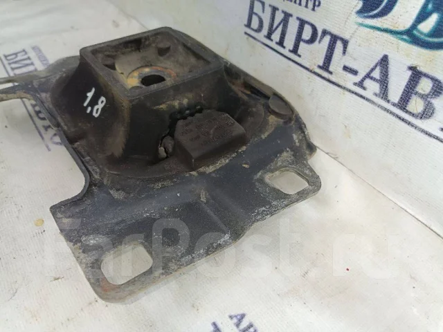 ����� ��� Ford Focus II ���������� (2007�2011) 3M517M121 3M517M121 ����