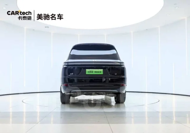 Li L9. �������, 4wd, 1.5 (154��.�.), ������, 1 340����. ��, �/�. ��� ����� �� ������������ ����