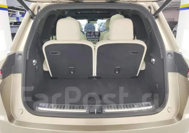 Li L9. �������, 4wd, 1.5 (154��.�.), ������, 1 980����. ��, �/�. ��� ����� �� ������������ ����