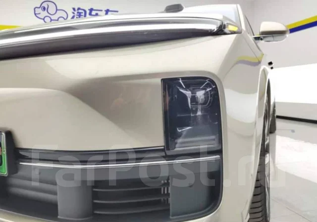 Li L9. �������, 4wd, 1.5 (154��.�.), ������, 1 980����. ��, �/�. ��� ����� �� ������������ ����