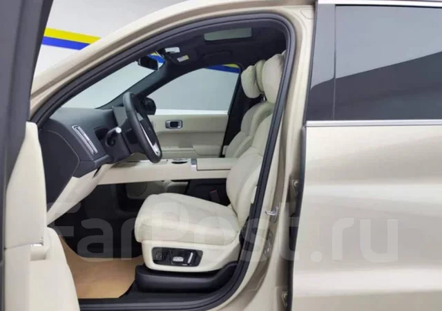 Li L9. �������, 4wd, 1.5 (154��.�.), ������, 1 980����. ��, �/�. ��� ����� �� ������������ ����
