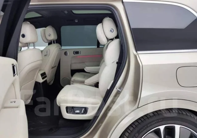Li L9. �������, 4wd, 1.5 (154��.�.), ������, 1 980����. ��, �/�. ��� ����� �� ������������ ����